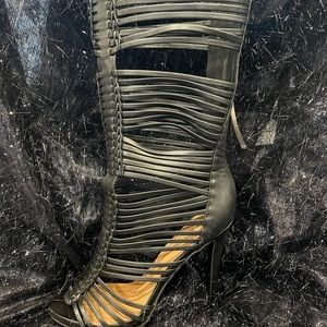 Women’s Heels/Sandals